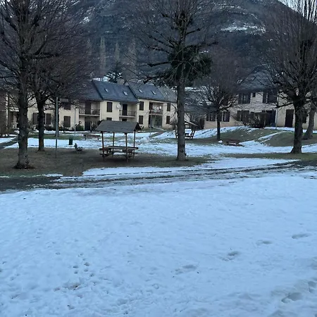 Maison 10 Personnes Vue Montagne Nyaraló